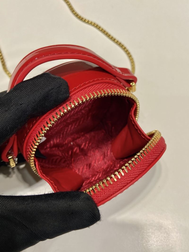 Pra*a round bags